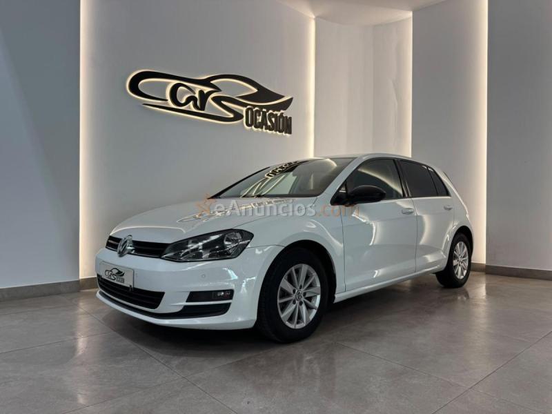 VW Golf Advance