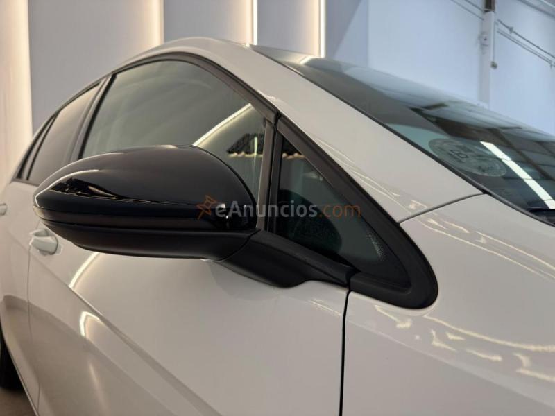 VW Golf Advance