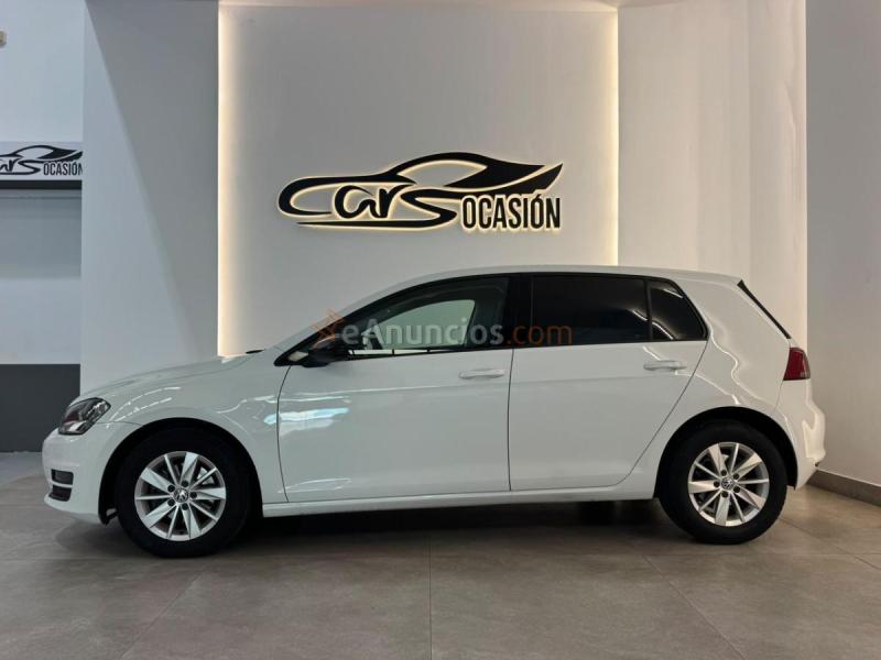 VW Golf Advance