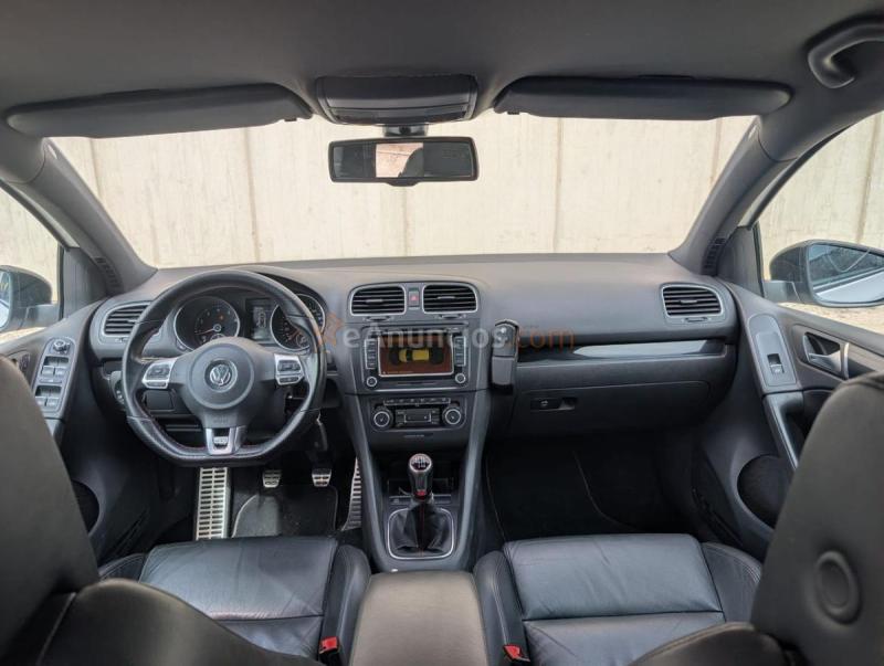 VW Golf GTI 210cv