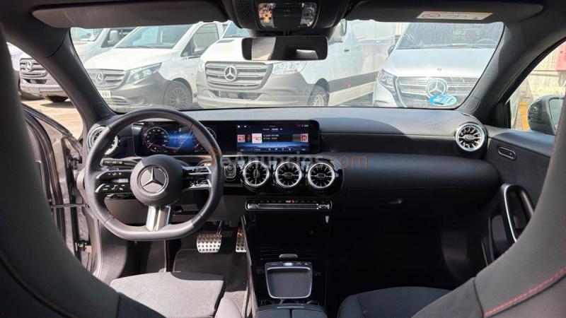 Mercedes Clase A A 180 COMPACTO+P.AMG