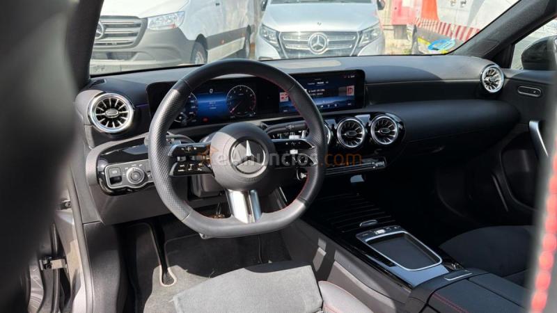 Mercedes Clase A A 180 COMPACTO+P.AMG