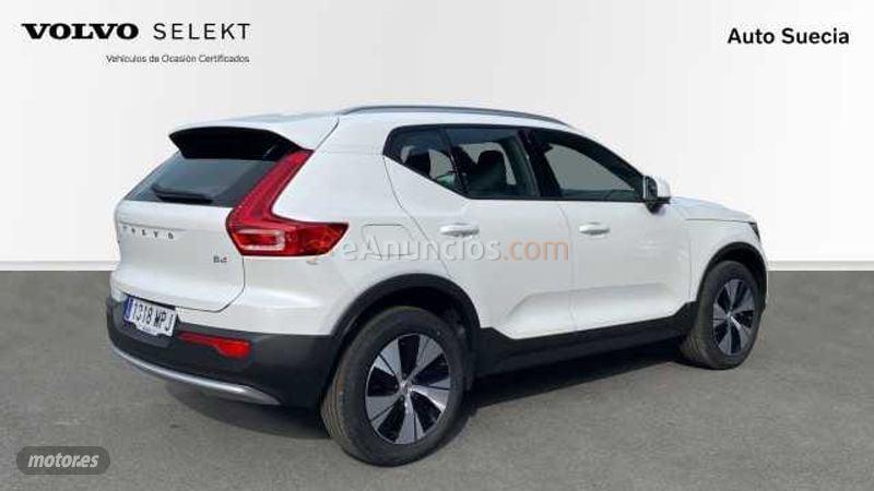 Volvo XC40 Core, B4 Mild hybrid, Gasolina de 2024 con 7.386 Km por 31.900 EUR. en Guipuzcoa