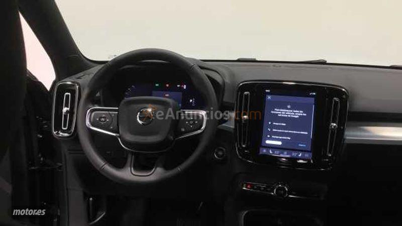 Volvo XC40 XC40 Core, B3 Mild hybrid, Gasolina de 2025 con 787 Km por 34.900 EUR. en Cantabria