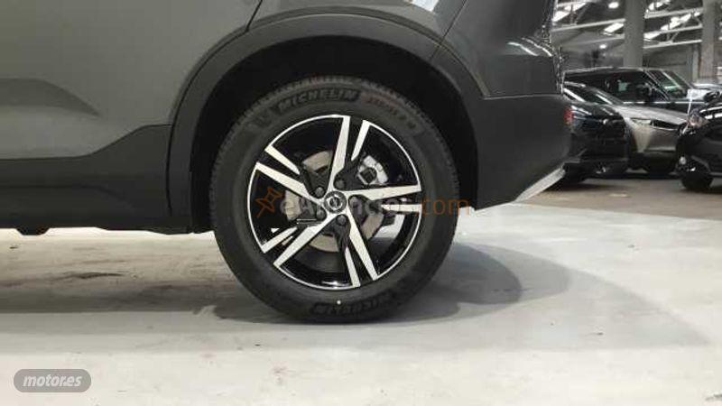 Volvo XC40 XC40 Core, B3 Mild hybrid, Gasolina de 2025 con 787 Km por 34.900 EUR. en Cantabria