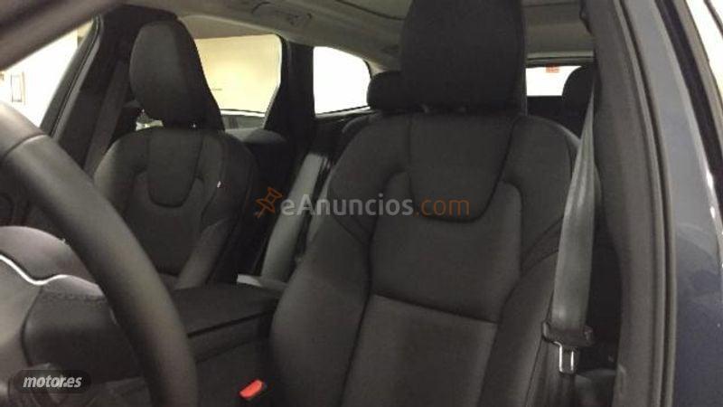 Volvo XC 60 B4 (D) PLUS BRIGHT AUTO AWD de 2022 con 48.788 Km por 36.500 EUR. en Valencia