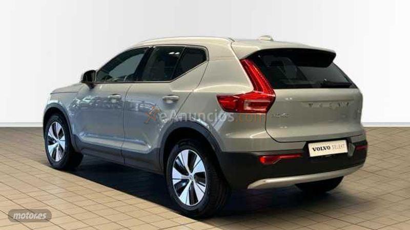 Volvo XC40 2.0 B3 MHEV CORE DCT 163 CV de 2025 con 13.822 Km por 34.500 EUR. en A Coruna