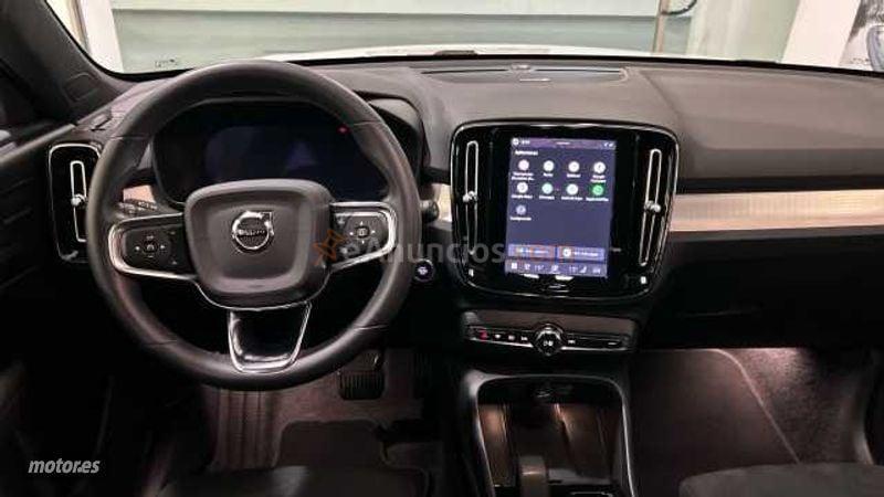 Volvo XC40 XC40 Black Edition Plus, B3 Mild hybrid, Gasolina de 2025 con 3 Km por 37.900 EUR. en Valencia