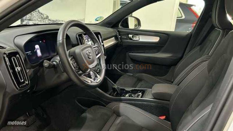 Volvo XC40 XC40 Black Edition Plus, B3 Mild hybrid, Gasolina de 2025 con 3 Km por 37.900 EUR. en Valencia
