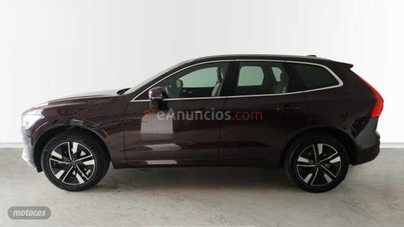 Volvo XC 60 Plus, B5 AWD Mild hybrid, Gasolina, Bright de 2025 con 9.000 Km por 49.500 EUR. en Cadiz