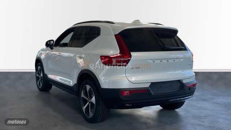Volvo XC40 2.0 B3 MHEV ULTRA DARK DCT 5P de 2026 con 1 Km por 42.600 EUR. en Vizcaya