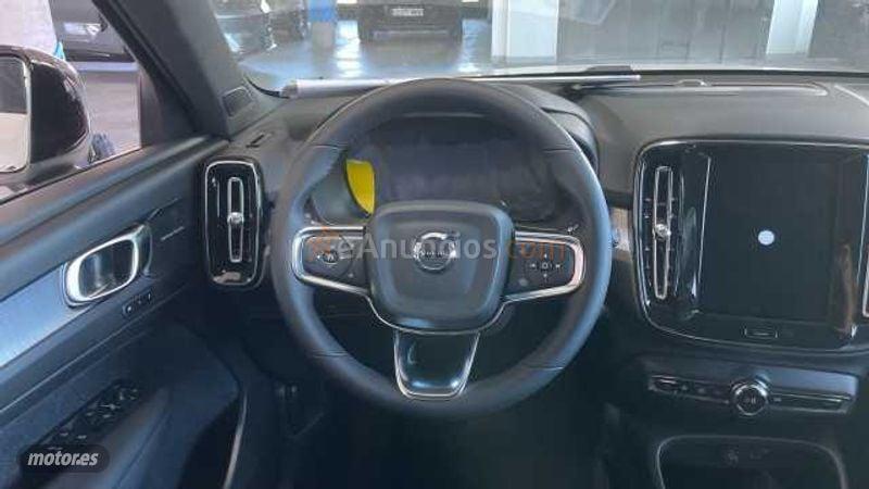 Volvo XC40 2.0 B3 MHEV ULTRA DARK DCT 5P de 2026 con 1 Km por 42.600 EUR. en Vizcaya