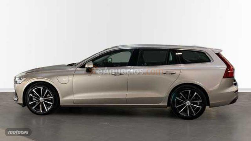 Volvo V 60 2.0 T6 RECHARGE CORE AUTO 4WD 5P de 2025 con 23.236 Km por 39.900 EUR. en Murcia