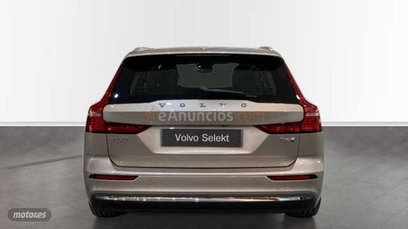Volvo V 60 2.0 T6 RECHARGE CORE AUTO 4WD 5P de 2025 con 23.236 Km por 39.900 EUR. en Murcia