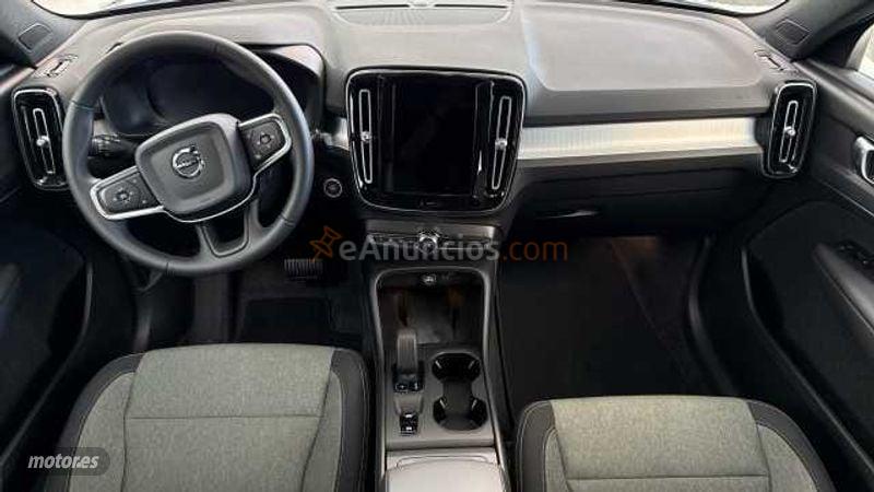 Volvo XC40 todoterreno 2.0 B3 MHEV CORE DCT 5P con 1 Km por 38.500 EUR. en Guipuzcoa