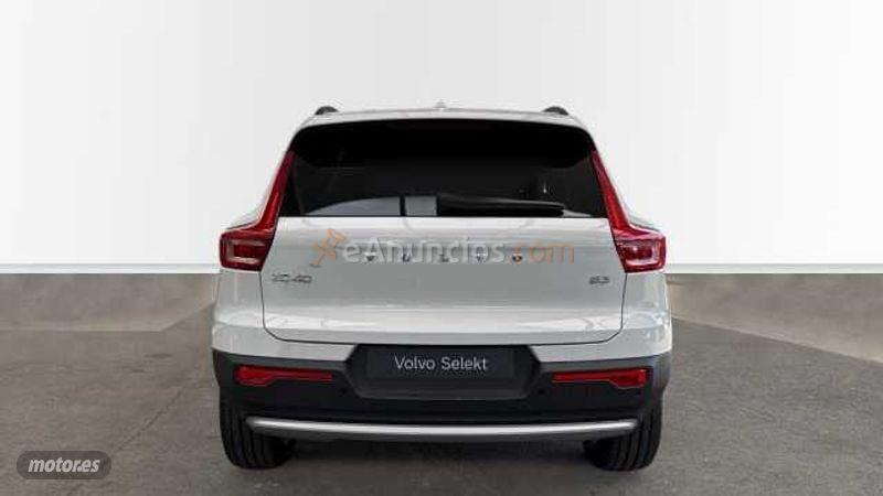 Volvo XC40 todoterreno 2.0 B3 MHEV CORE DCT 5P con 1 Km por 38.500 EUR. en Guipuzcoa