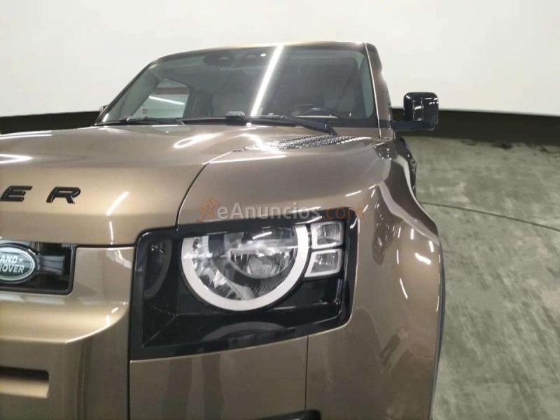 Land-Rover Defender 110 D240 S 4WD Auto 177 kW (240 CV)