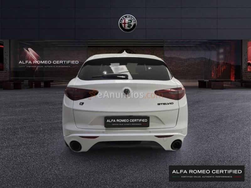 Alfa Romeo Stelvio  2.2 Diésel 154kW (210CV)  Q4 Veloce