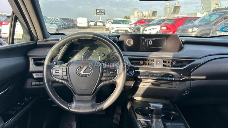 Lexus UX 2.0 250H BUSINESS AUTO 184 5P