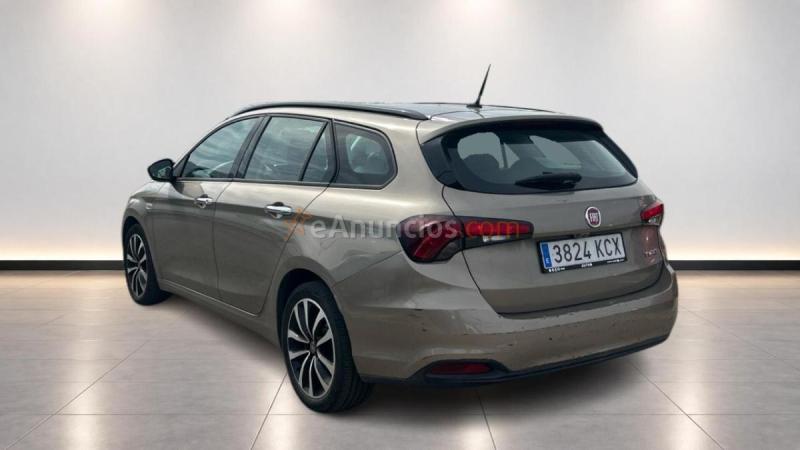 Fiat Tipo 1.4 T-JET LPG LOUNGE 120 5P