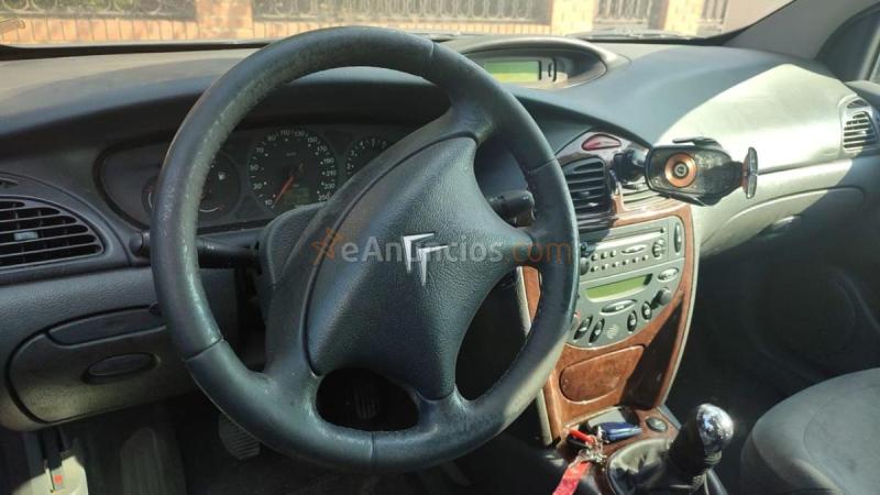 Citron C5 2.0 HDi X 90 CV 