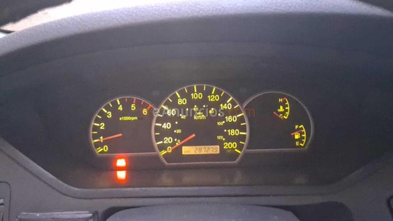 Kia Carens 2.0 CRDI EX 