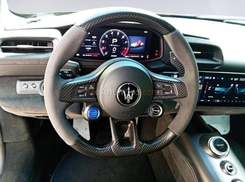 Maserati MC20 V6 630CV Gasolina RWD 