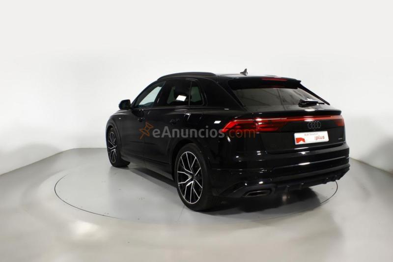 Audi Q8 3.0 55 TFSI E BLACK LINE QUATTRO TIPTR 5P