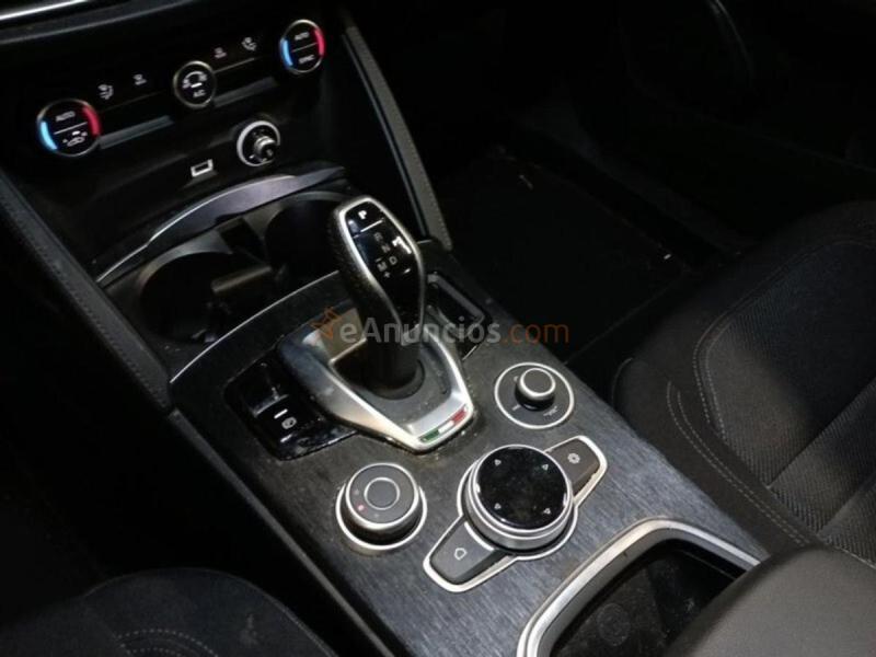 Alfa Romeo Stelvio 2.2 Diesel 118kW 160CV Super RWD 