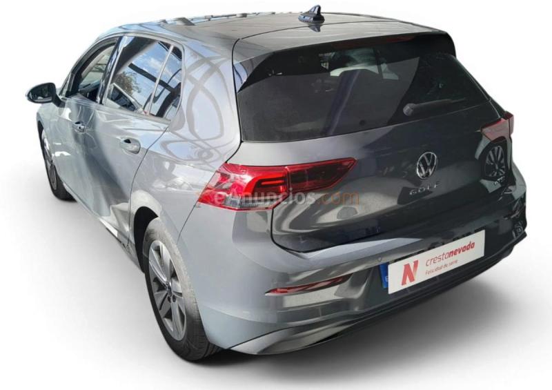 Volkswagen Golf Life 1.0 eTSI 81kW 110CV DSG 