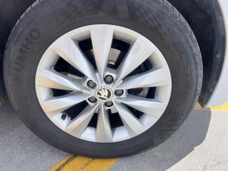 Skoda Kamiq 1.0 TSI 81kW 110CV Ambition 
