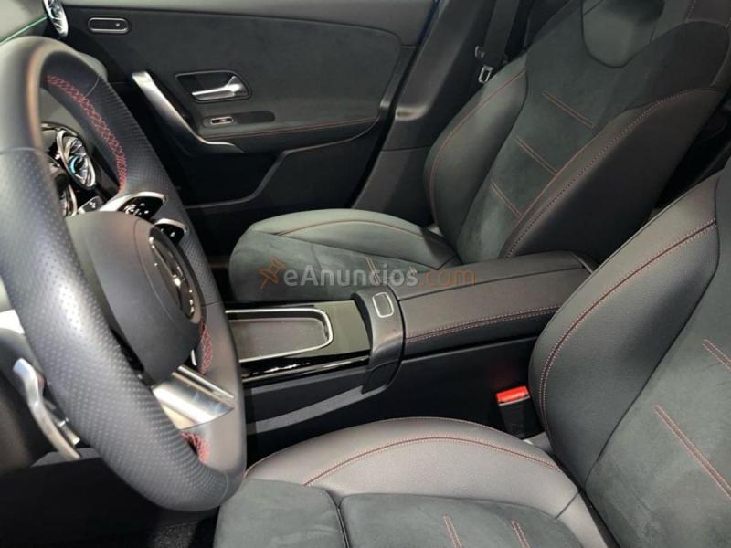 Mercedes-benz Clase A 180 D Compacto0-805+0-055