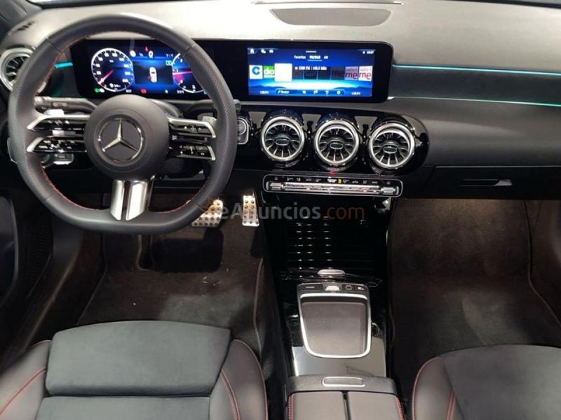 Mercedes-benz Clase A 180 D Compacto0-805+0-055
