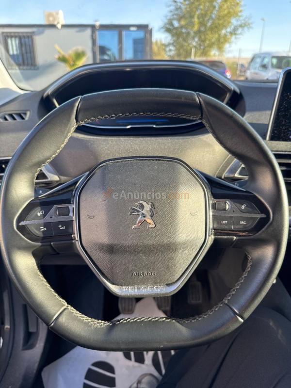 Peugeot 3008 1.2 PureTech 96KW (130CV) S&S Allure