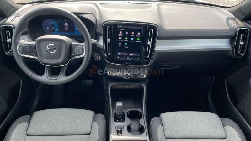 Volvo XC40 B3 MHEV CORE DCT 5P
