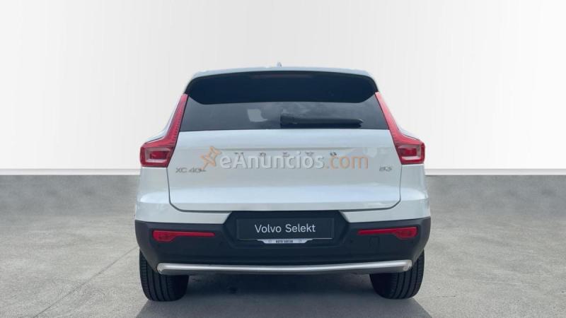 Volvo XC40 B3 MHEV CORE DCT 5P