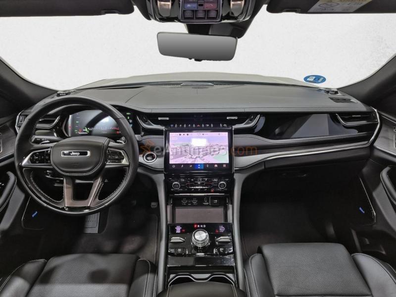 Jeep Grand Cherokee ** GRAND CHEROKEE 2.0 PHEV OVERLAND AUTO 4WD 5P (TECHO)