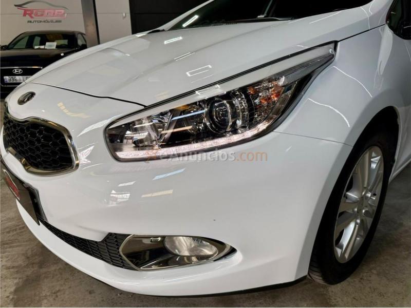 Kia Ceed Drive (2014)