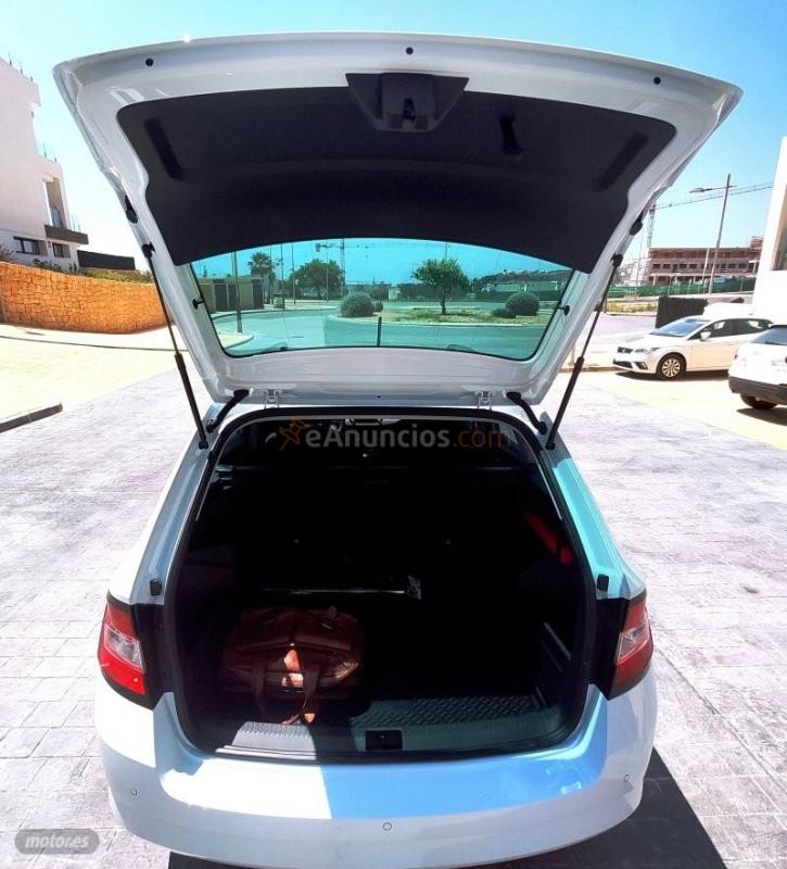 Skoda Fabia Combi 1.4TDI Ambition DSG 66kw de 2018 con 89.000 Km por 15.000 EUR. en Alicante