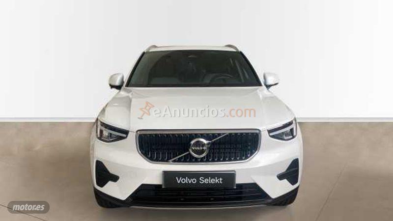 Volvo XC40 XC40 CORE B3 (G) MILD HYBRID de 2026 con 25.729 Km por 33.900 EUR. en Navarra