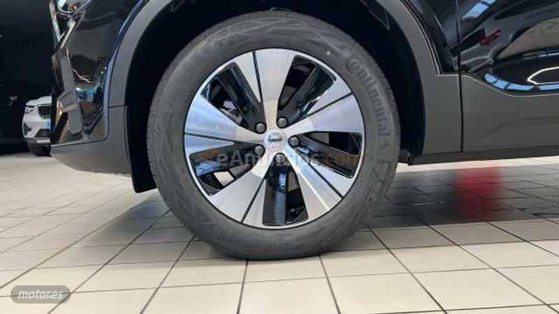 Volvo XC40 2.0 B3 MHEV CORE DCT 163 CV de 2026 con 17.302 Km por 33.900 EUR. en A Coruna