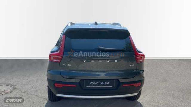 Volvo XC40 XC40 CORE B3 (G) MILD HYBRID de 2026 con 10 Km por 38.500 EUR. en Navarra