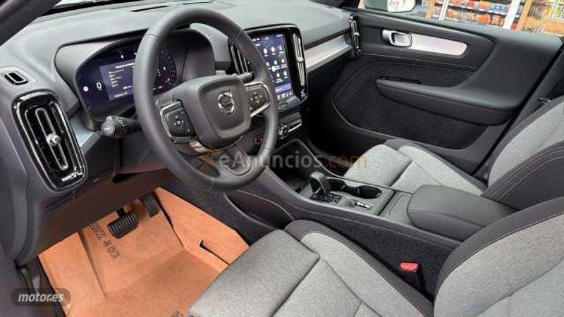 Volvo XC40 2.0 B3 MHEV CORE DCT 5P de 2026 con 1 Km por 35.900 EUR. en Barcelona