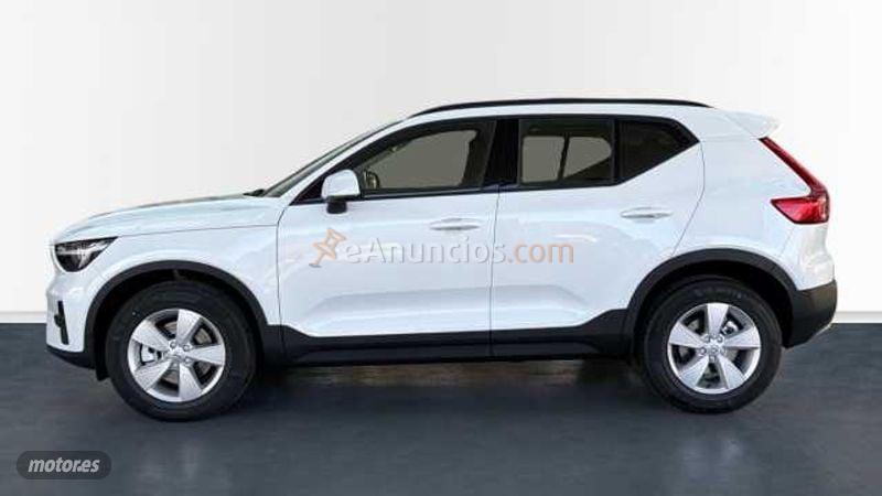 Volvo XC40 2.0 B3 MHEV CORE DCT 5P de 2026 con 1 Km por 35.900 EUR. en Barcelona