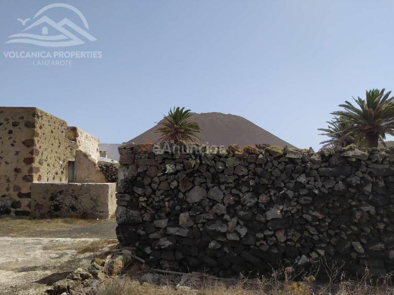 (Ref.640218) Casa adosada tradicional para reformar en Yé con unas vistas preciosas
