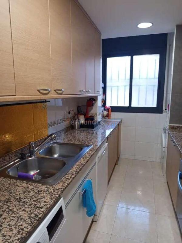 Piso en planta baja con patio, garaje privado, trastero y ascensor en Carrer de la Comtessa Dola, Trrega