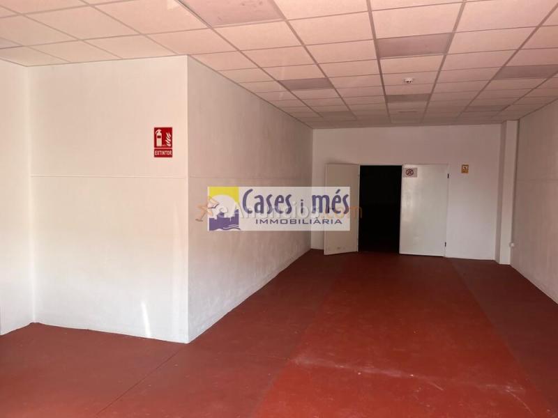 LOCAL COMERCIAL DE 321 M2