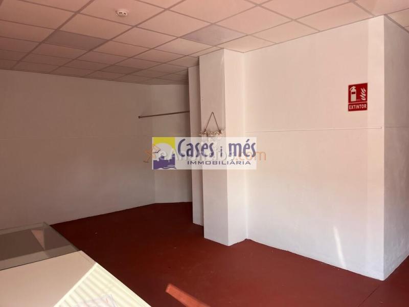 LOCAL COMERCIAL DE 321 M2