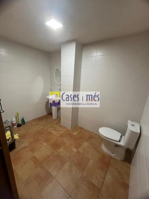 LOCAL COMERCIAL DE 321 M2