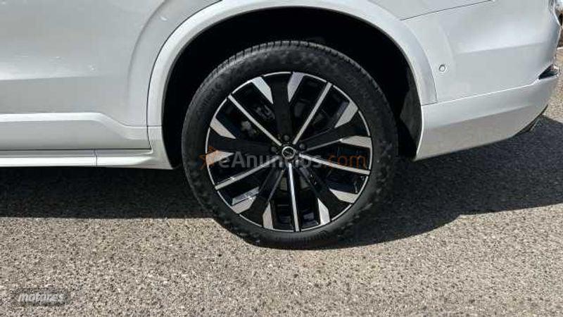 Volvo XC 90 2.0 B5 P MHEV PLUS DARK AWD AUTO 250 5P 7 Plazas de 2025 con 11.030 Km por 64.500 EUR. en Cordoba